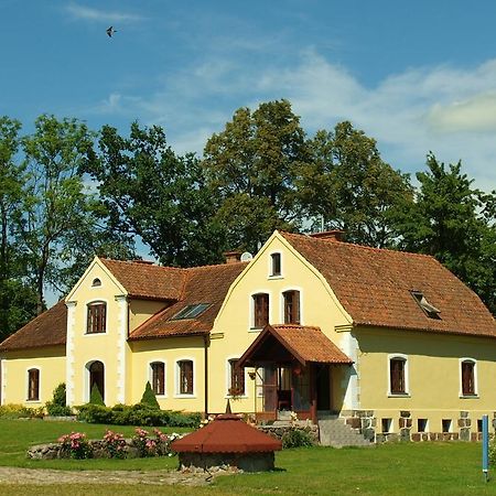 Dworek Szarki Экстерьер фото