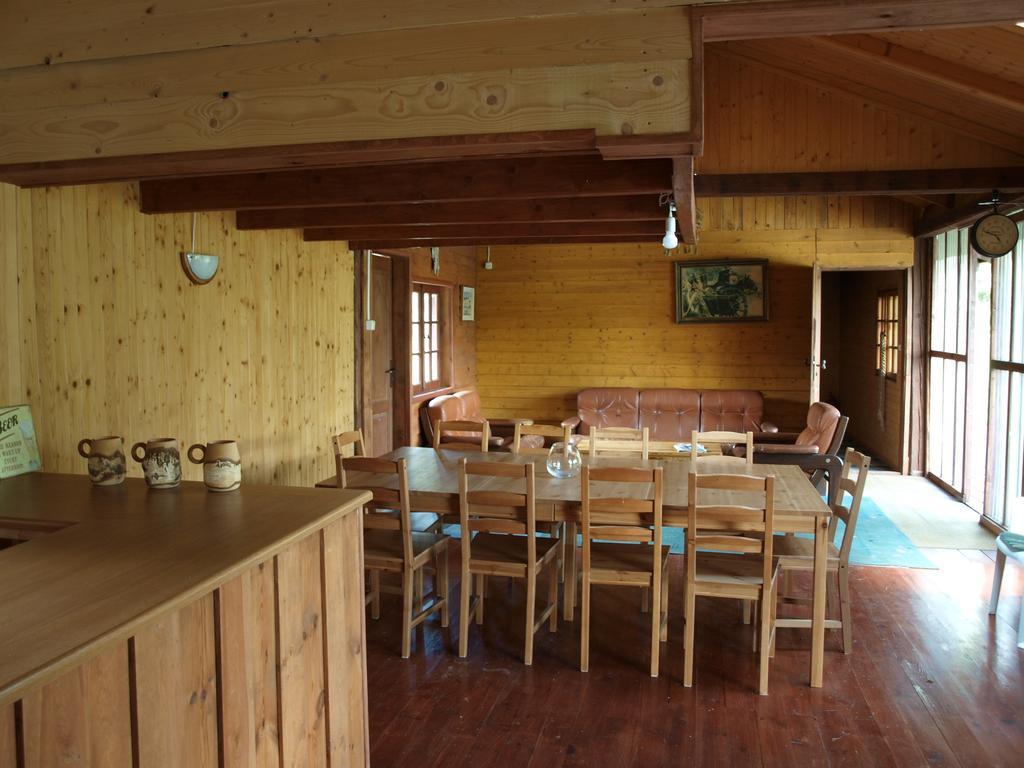 Dworek Szarki Экстерьер фото